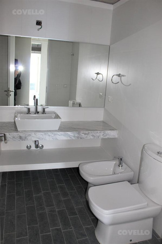 Imagen 26 de 30 de Venta Apartamento, 3 Dormitorios Y 2 Baños , Garage.
