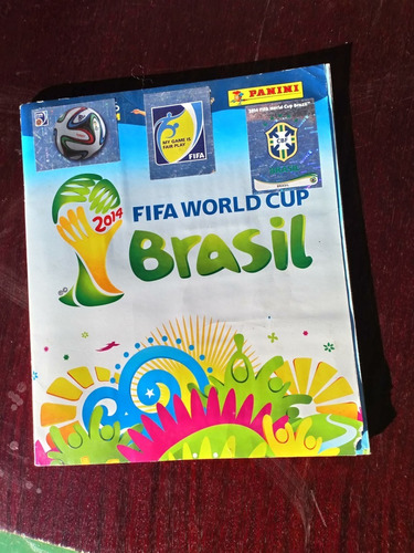 Álbum Da Copa 2014 Brasil Panini Capadura 70% Preenchido