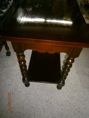 Mesa Auxiliar Cedro Torneada 2 Puestos (Usado)