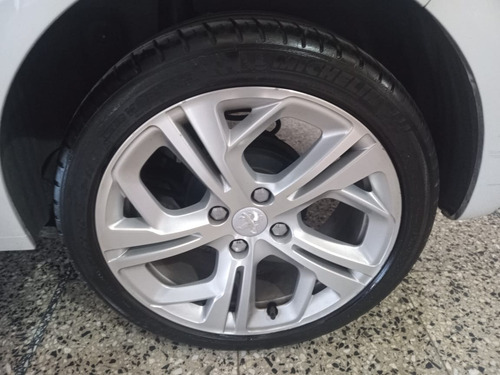 Peugeot 208 Urban Tech 2019 Impecable!!!!!