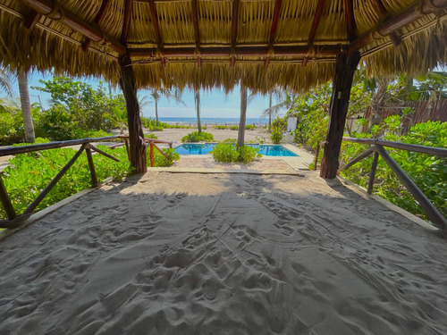 Acapulco Navidad Y Año Nuevo En Casa Playa Encantada , Te Ponemo El Asador A Pie De Playa, El Carbon Y De Regalo Un Mandil, Para Que Hagas Tu Parrillada, En Traje De Baño, Ademas Leña Para La Fogata