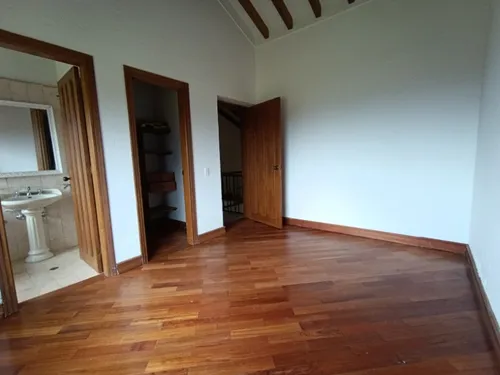 Finca En Arriendo Ubicada En Rionegro Sector Rotonda Sajonia (22136).