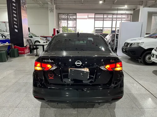 Nissan Versa 2023