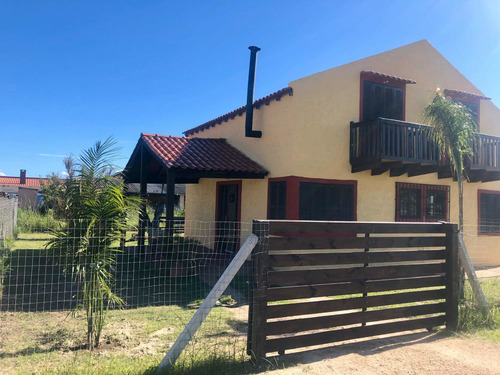 Imagen 1 de 14 de Alquiler De Casa Para 5 Personas, Duplex A 2 Cuadras Playa