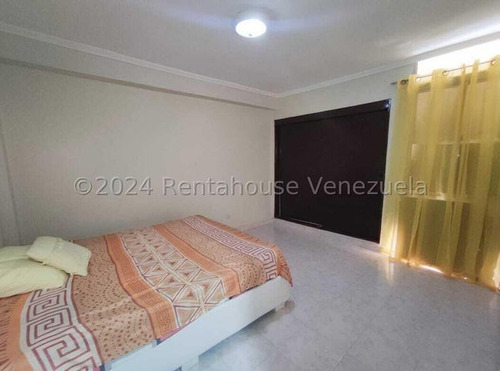 Apartamento En Venta En Bella Vista Mls #24-16142 O.g