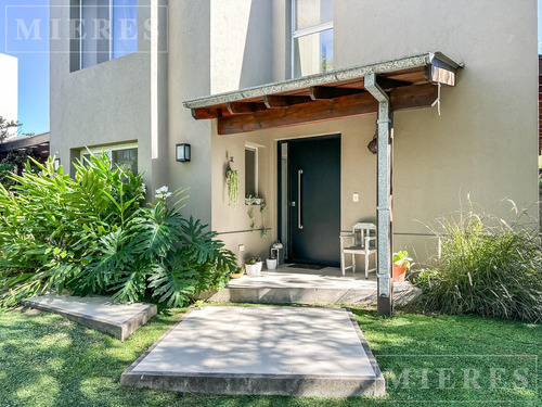 Casa En Venta Sobre Lote Interno - Barbarita - Bancalari