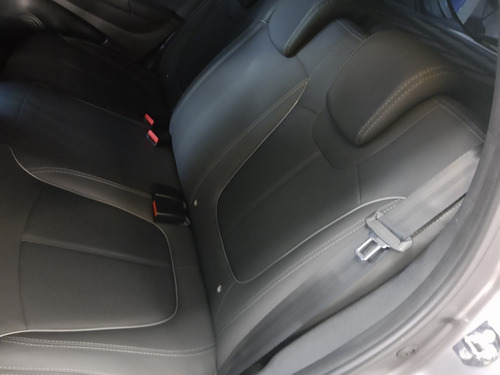 Imagem 11 de 13 de Renault Captur 1.6 16v Sce X- Tronic Bose