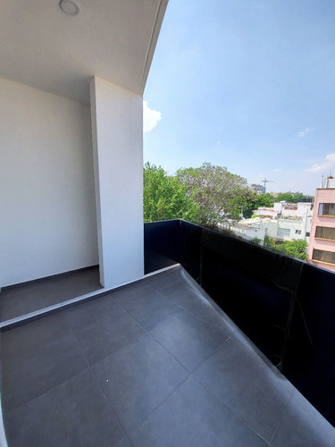 Imagen 4 de 15 de Venta Departamento En Letrán Valle Con Roof Privado