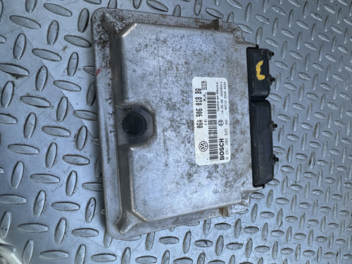 Computadora Volkswagen Beetle 2.0 Automatico 06a906018bq (Usado)