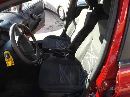 Imagen 15 de 22 de Ford Fiesta Kinetic Design 2016 1.6 S 120cv