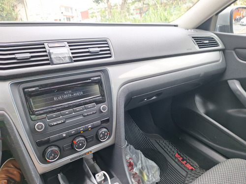Volkswagen Passat 2.5 Confortline R 17 At
