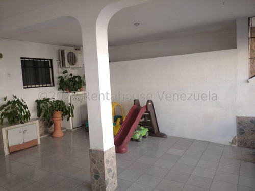 Imagen 2 de 30 de Gustavo Zavala Rentahouse 22-20307