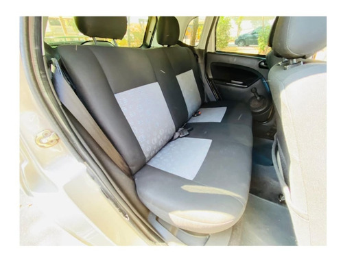 Imagem 11 de 14 de Ford Fiesta 1.0 8v Flex
