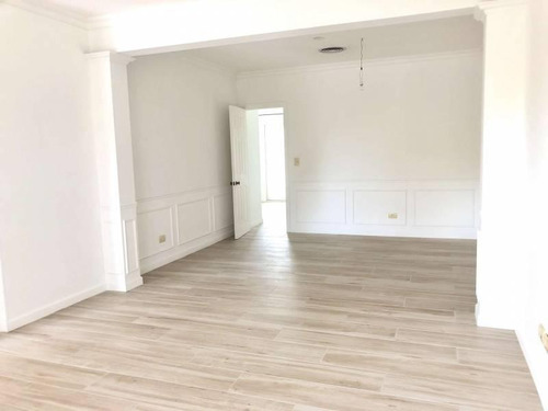 Nordelta Barrio La Isla Casa En Venta Al Lago Central