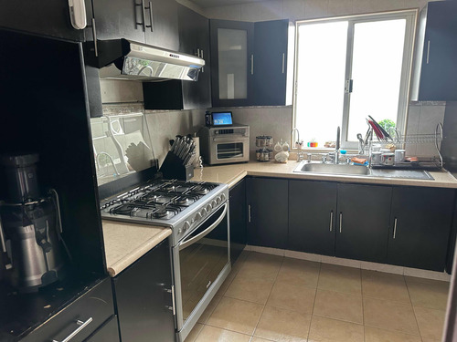 ¡casa En Venta En Condominio A Una Calle De Tollocan Y 5 Minutos De Town Square!