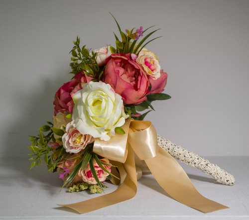 Imagen 3 de 3 de Ramo Artificial Bouquet Novia Xv Años Odet Hadas