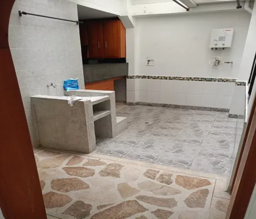 Se Alquila Casa Primer Piso En Simon Bolivar Medellin Ml