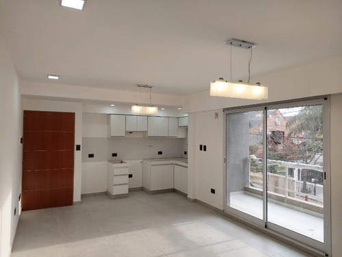 Imagen 5 de 14 de Departamento En Venta En Martin Coronado