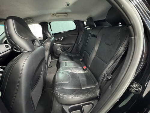 Volvo V40 2.0 T4 Dynamic Aut. 5p