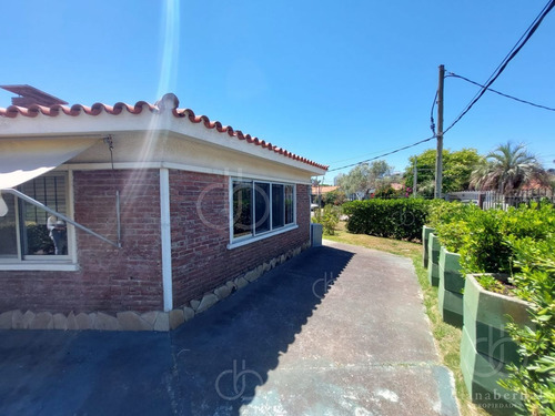 Imagen 22 de 23 de Casa De 3 Dormitorios En Playa Mansa, Punta Del Este