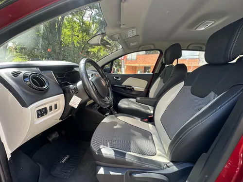 Renault Captur 2.0 Intens Automática