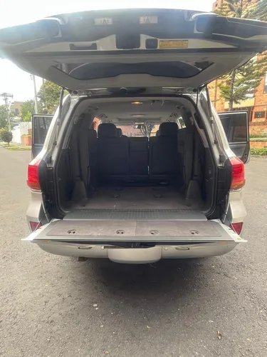 Lexus LX 5.7 570