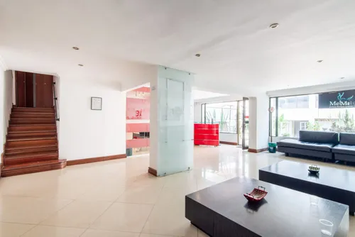 Casa En Venta En Santa Paula. Cod V4385