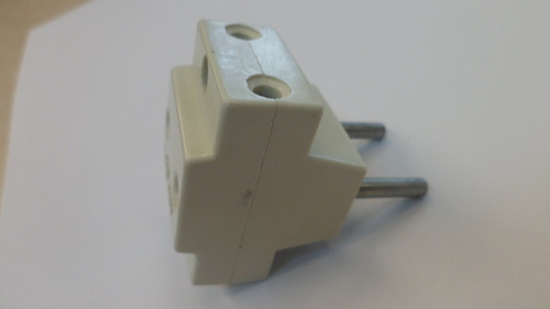 Adaptador Triple Para 2 Patas Redondas Nacionales E1570