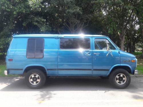 Chevrolet Chevy Van 20