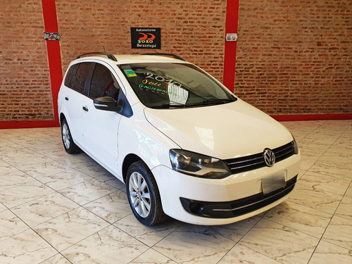Volkswagen Suran 1.6 Trendline 11b 2010