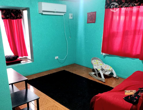 Casa En Venta De 4d, 1b Y 2e En Chimbarongo