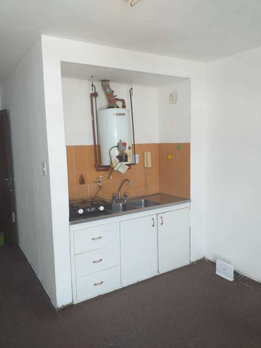 Departamento En Alquiler De 1 Dormitorio S/ Av. Olmos 20