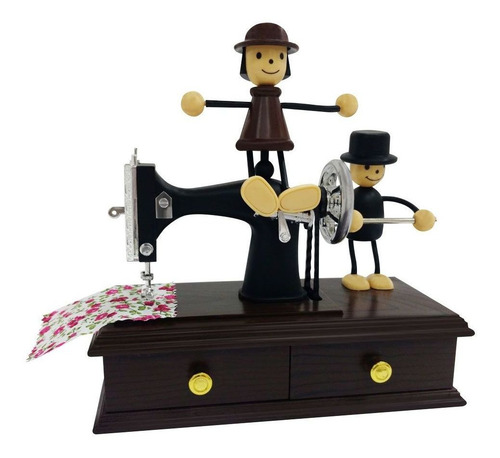 Imagem 1 de 3 de Máquina De Costura Musical Porta Jóia Com Boneco 24350