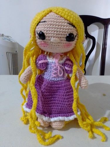 Amigurumi Princesa Rapunzel 24 Cm