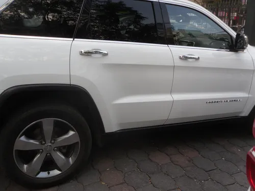 Jeep Grand Cherokee 3.6 Limited Lujo V6 4x2 At