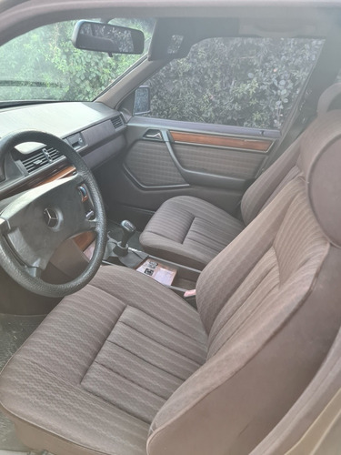 Imagen 4 de 15 de Mercedes-benz 200 2.0 E 1990
