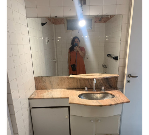 Venta Departamento 2 Ambientes Balcón Corrido Con Cerramiento Vidrio Caballito A 200 Metros Del Parque Centenario Una Cuadra De Av Corrientes Estación Ángel Gallardo Del Subte. Mucha Luminosidad