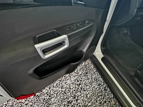 Imagen 10 de 15 de Chevrolet Captiva 2015 2.4 Ls L4 At