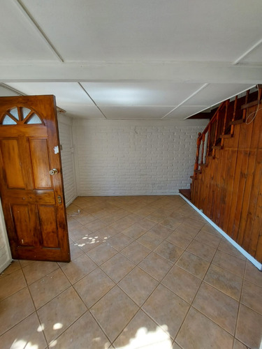 Casa En Macul Cerca De Estadio Monumental En Pasaje Cerrado