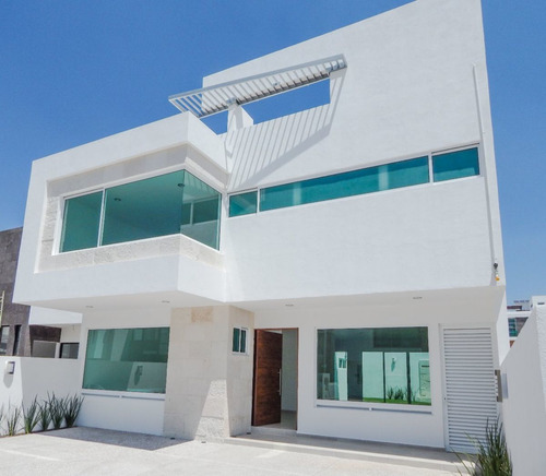 Hermosa Residencia, Lomas De Juriquilla, Jardín, Terraza, Estudio O 4ta Rec Pb
