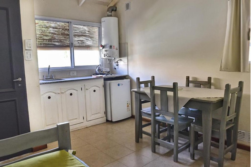 Posada En Venta - 1ero. De Diciembre 441 - Pueblo Belgrano