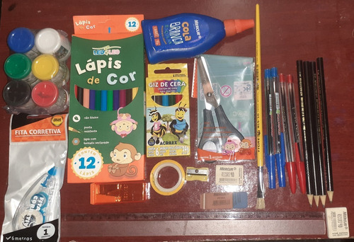 Imagem 3 de 3 de Kit Escolar Para O Ensino Fundamental Lol
