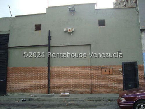 Galpon-deposito Oficina  En Alquiler  Chacao Mls #24-24623