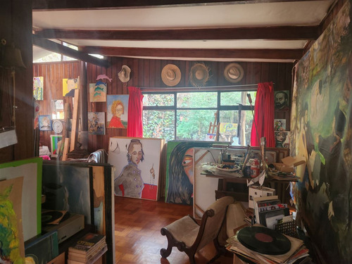 Casa En Venta De 9 Dorm. En Concepción