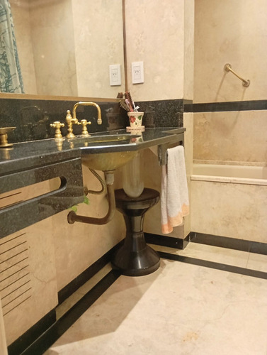 Departamento Alto En Venta Frente A Plaza Carlos Pellegrini, Jockey Y 2 Embajadas Cochera Vig24hs