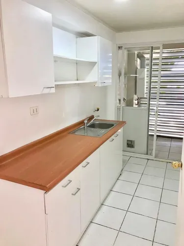 Venta Departamento 2 Dormitorios Y 1 Baño, Metro La Cisterna