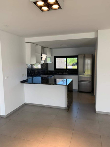 Imagen 2 de 11 de Duplex Greenville 2 , Varias Opciones