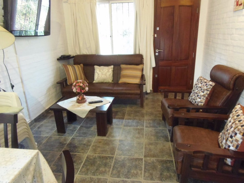 Imagen 3 de 14 de Hermoso Chalet 200 Metros Del Mar !!!