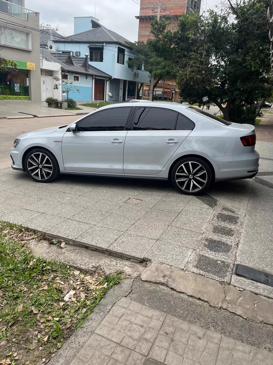 Volkswagen Vento 2.0 Tsi Gli 211cv App Connect + Nav