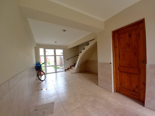 Imagen 2 de 19 de Venta Dpto Un Dormitorio, En El Centro, Esperanza
